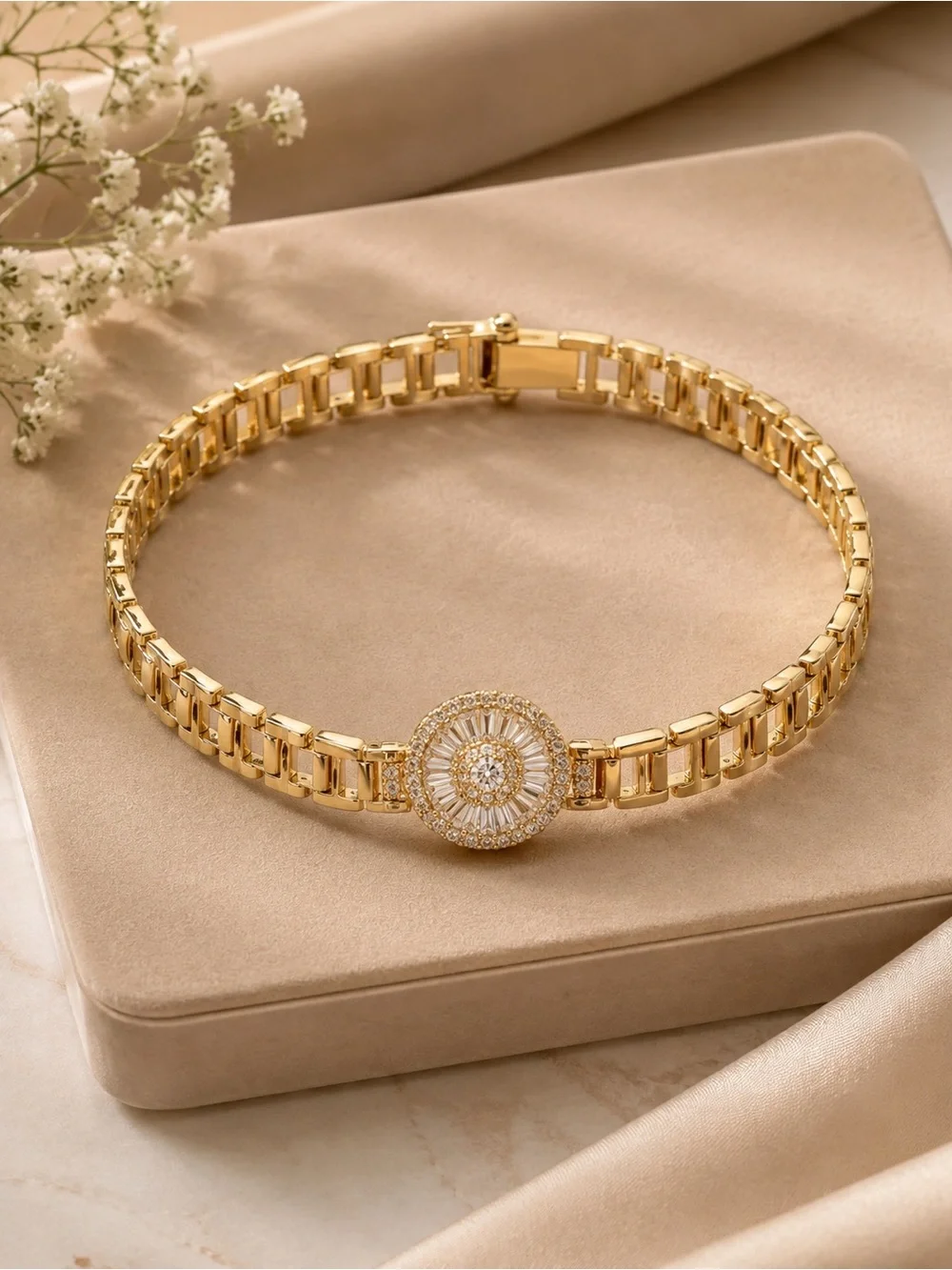 14K Gold Filled Bar Link Chain Bracelet, Round White Pavé Crystal Center. 6-8”